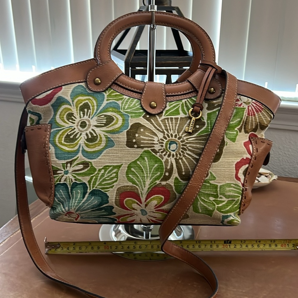 Fossil Hawaiian Print Bag With Original Key And L… - image 1